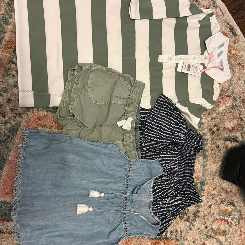 Vineyard Vines Lot of 4 items EUC